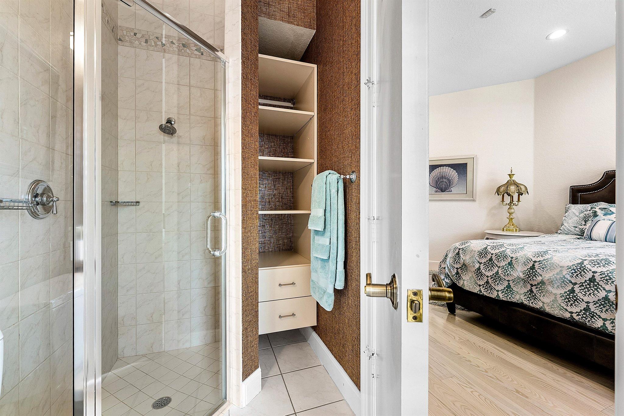 Seagate Country Club - Residential