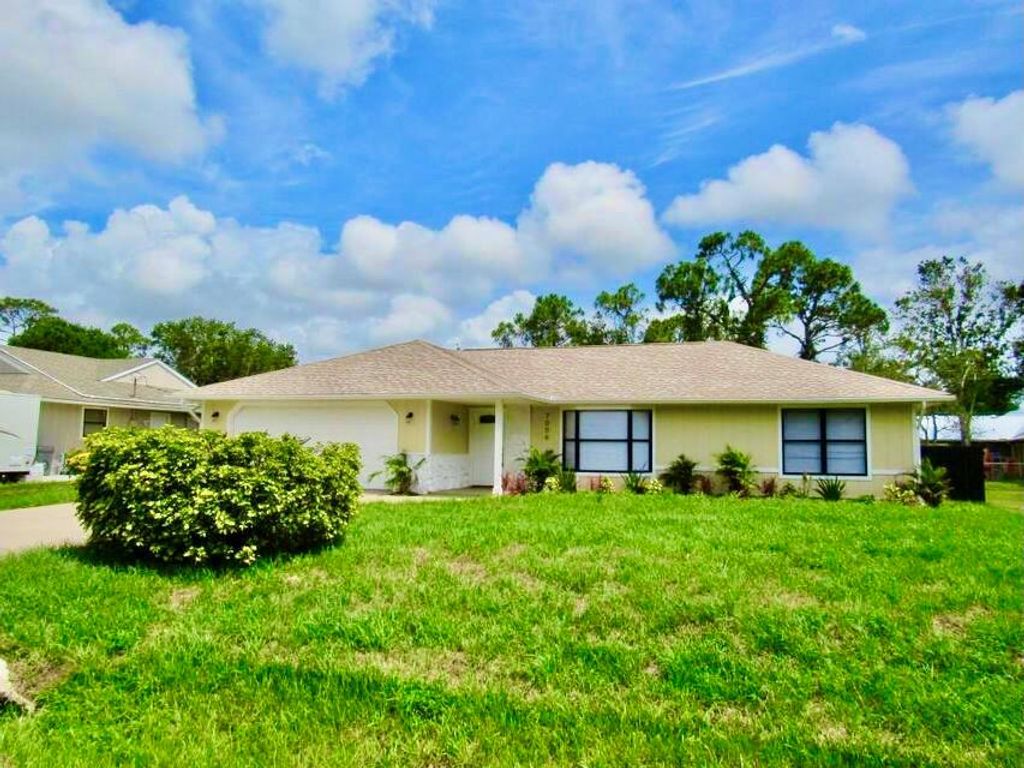 Photo of 7006 Lakeland Boulevard, Fort Pierce, FL 34951 (MLS # R10742677)
