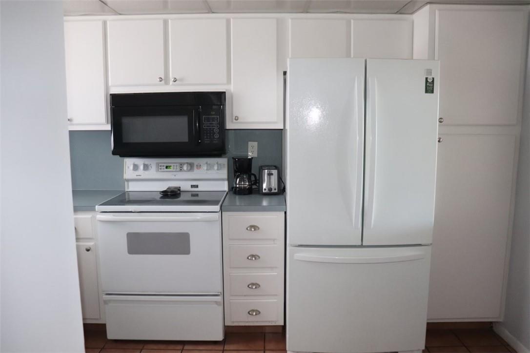 Rolling Hills Golf & Tenn - Residential Lease