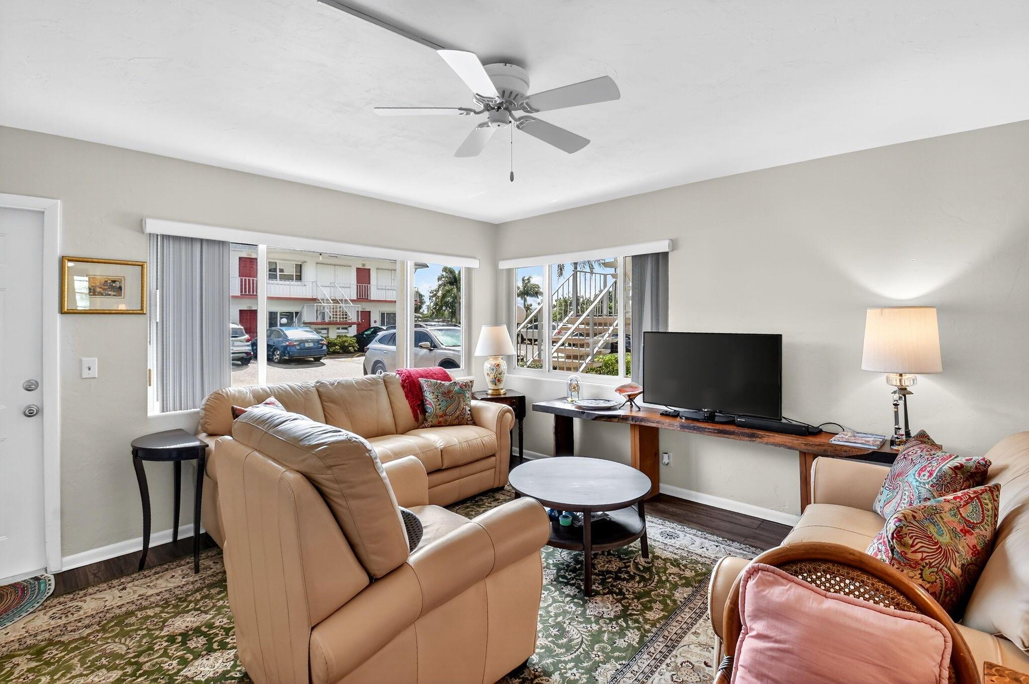 3160 Lake Osborne Dr 107
