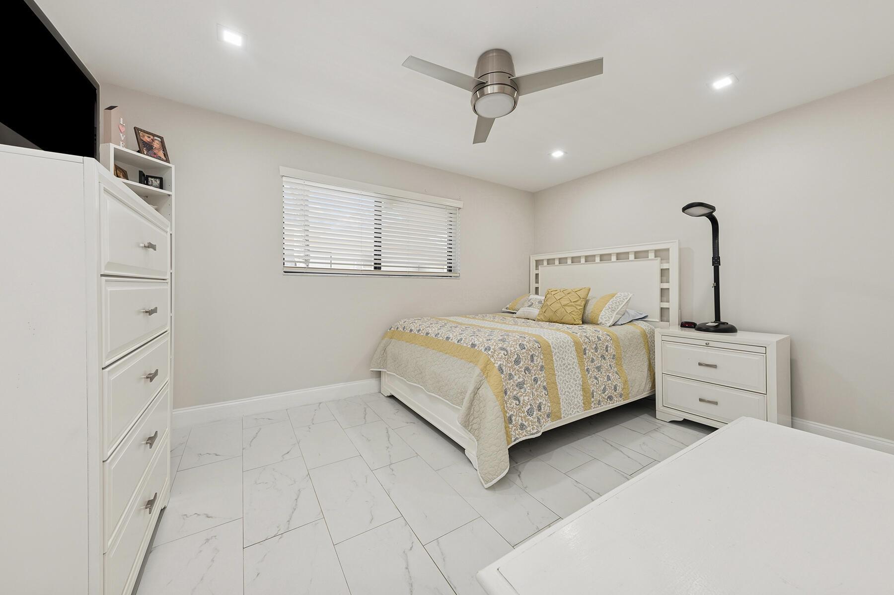 Las Verdes - Residential