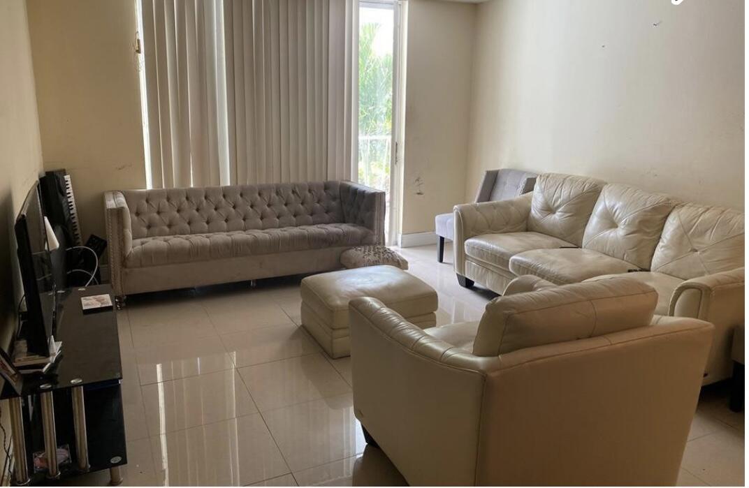 486 NW 165th St Road B-206