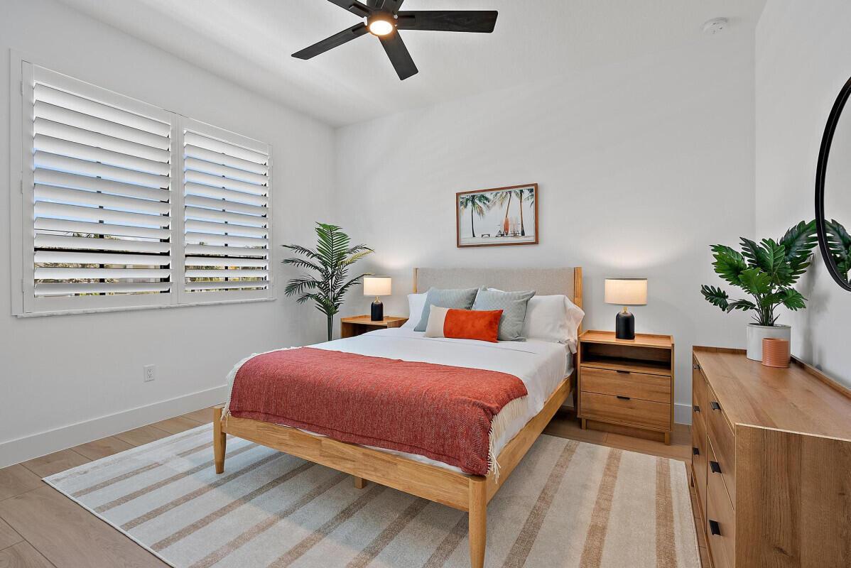 ALTON NEIGHBORHOOD - Residential Lease