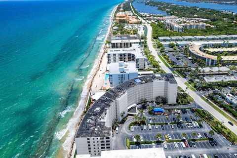 A home in South Palm Beach