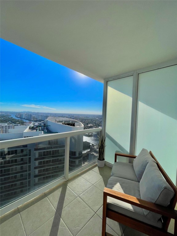 Beach Club Two Condo - Residential Lease