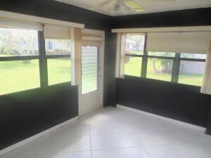 CAMELOT VILLAGE SEC 3 - Residential Lease