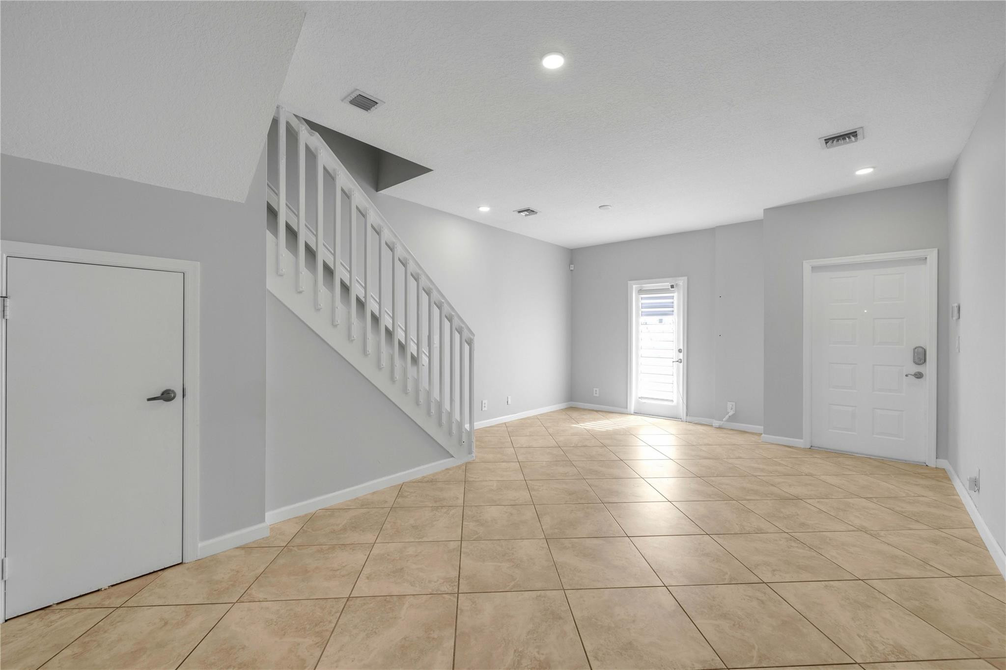 Royal Golf Club - Residential