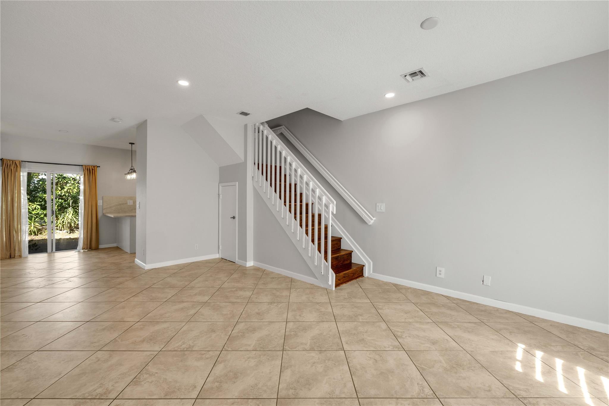 Royal Golf Club - Residential