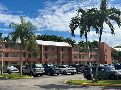 8818 W Mcnab Rd 303 Tamarac FL 33321