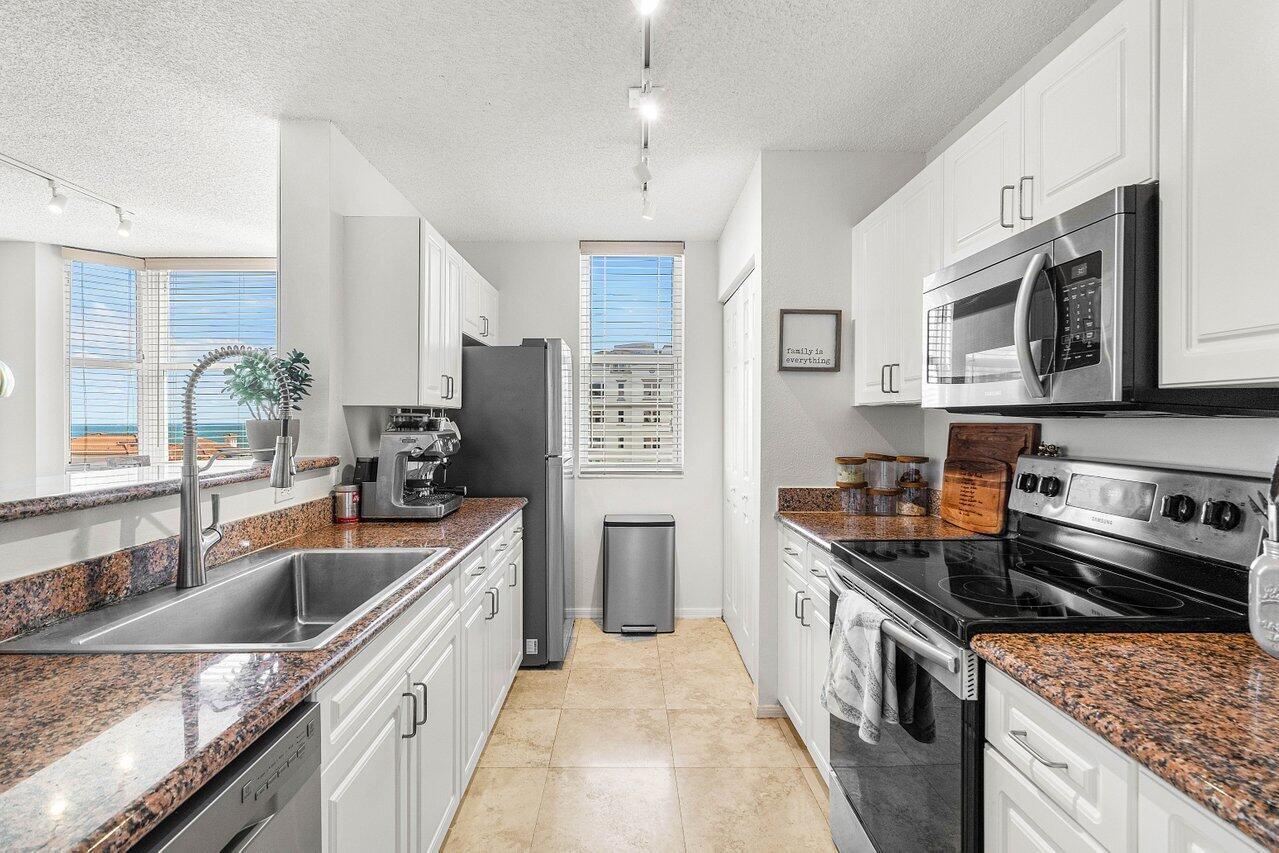 HIGHLAND BEACH CLUB CONDO - Residential Lease