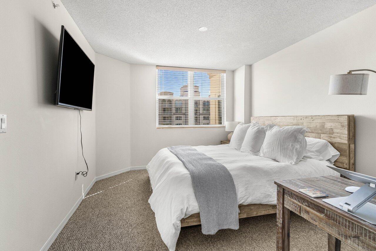 HIGHLAND BEACH CLUB CONDO - Residential Lease