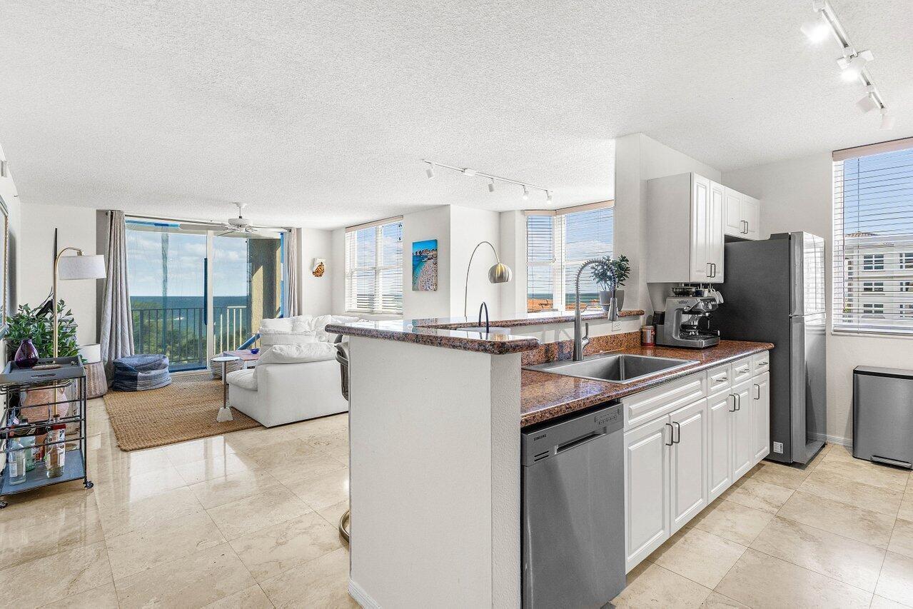 HIGHLAND BEACH CLUB CONDO - Residential Lease