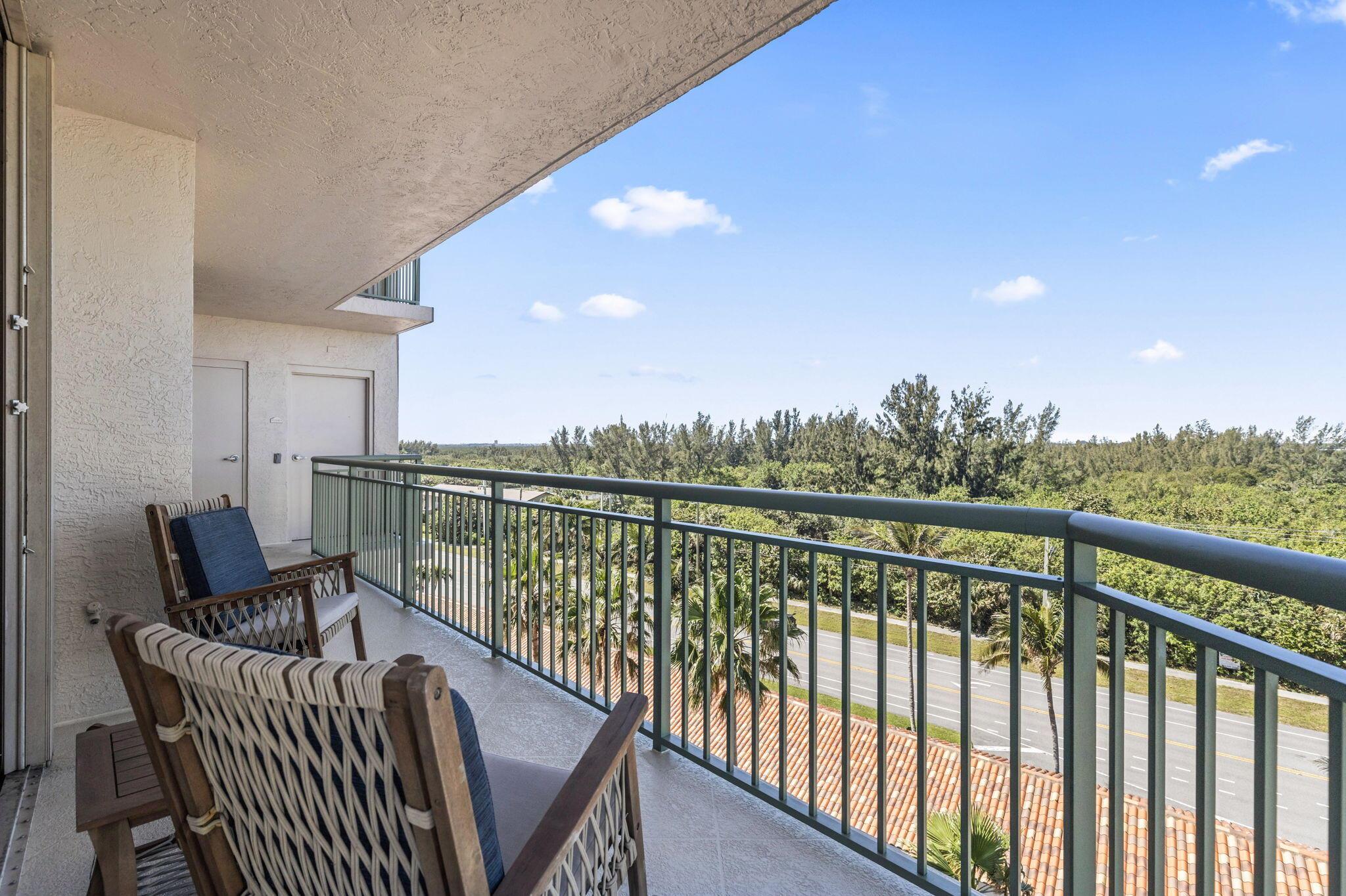 ALTAMIRA AT N HUTCHINSON - Residential