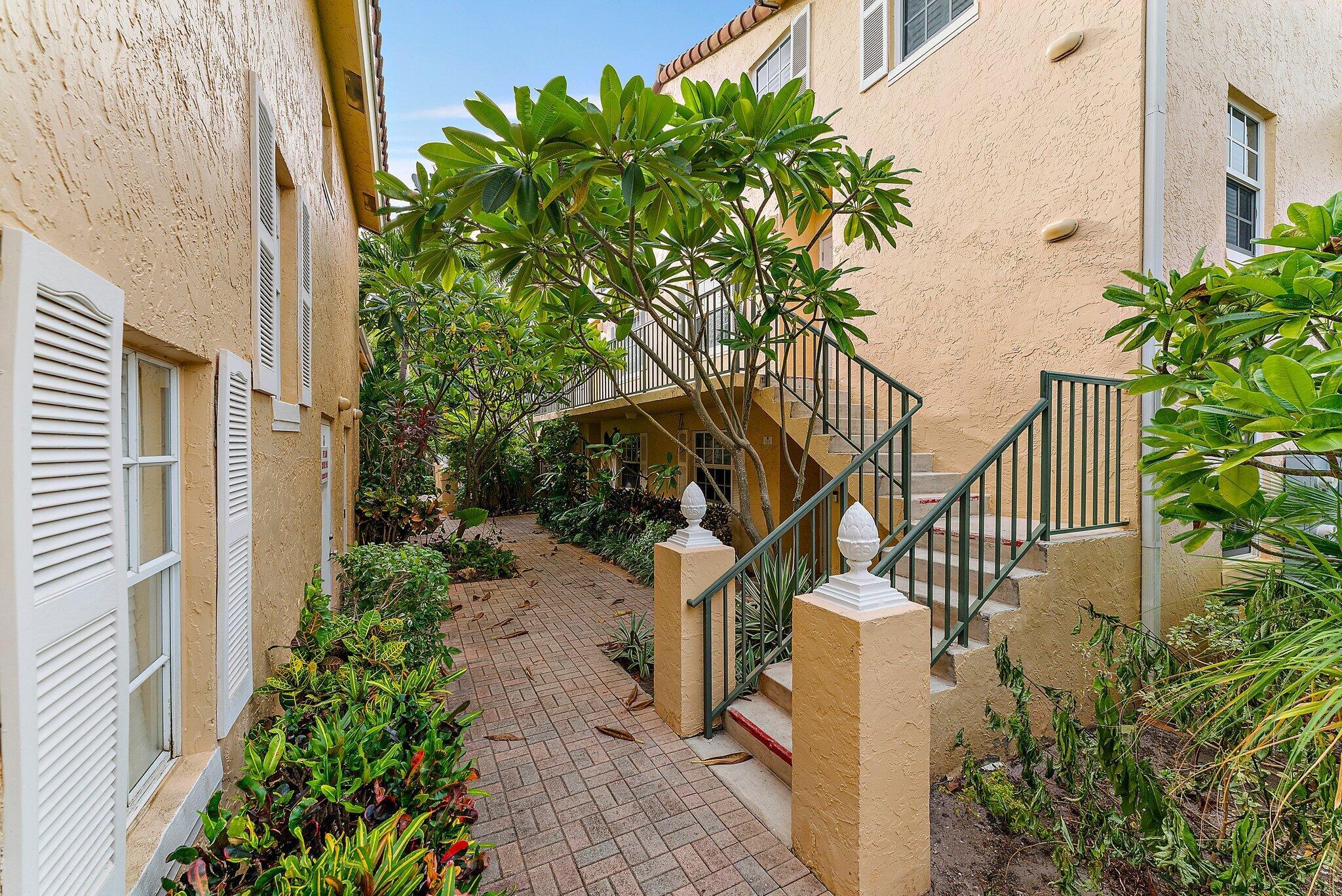 BAY REACH CONDO - Residential