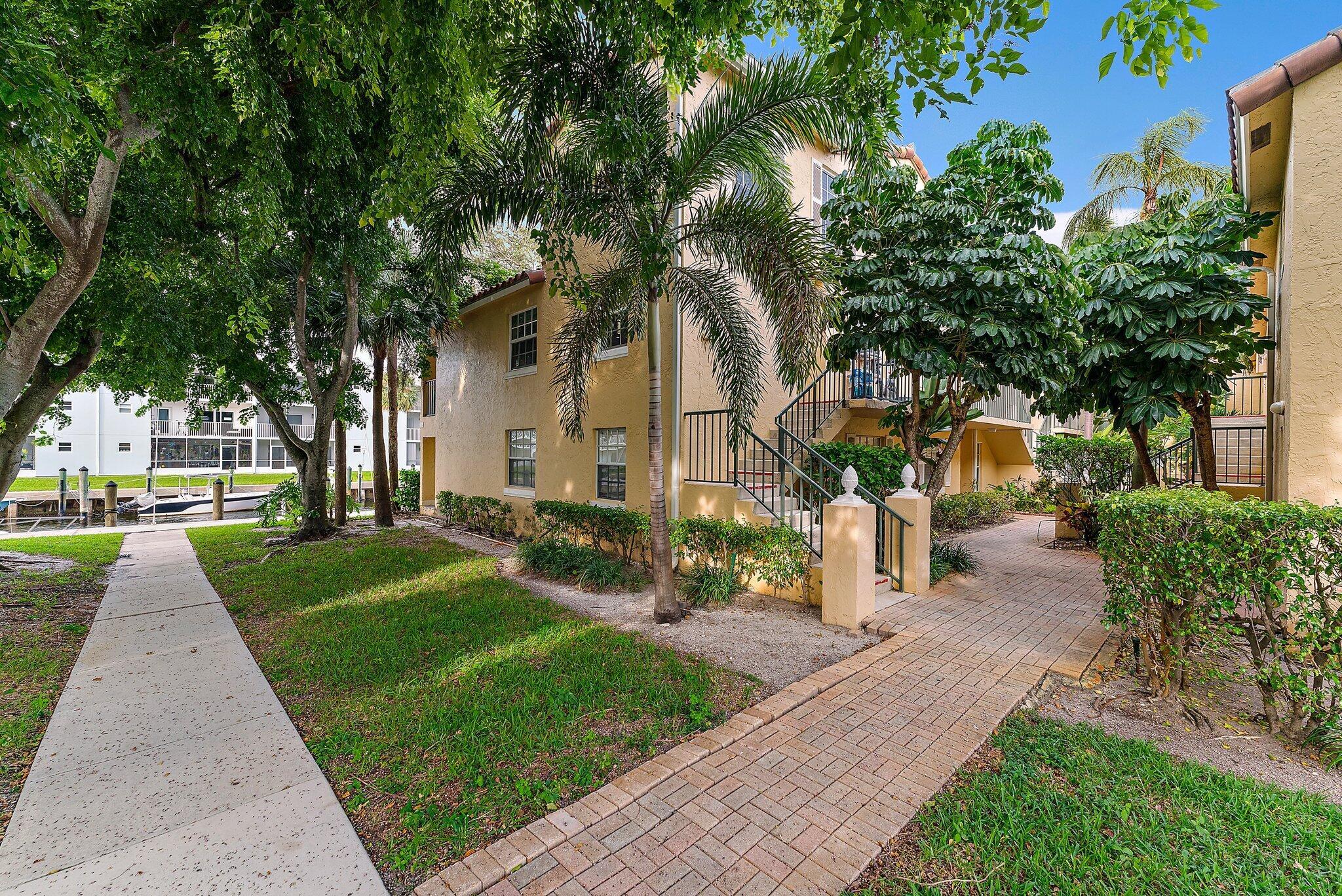 BAY REACH CONDO - Residential