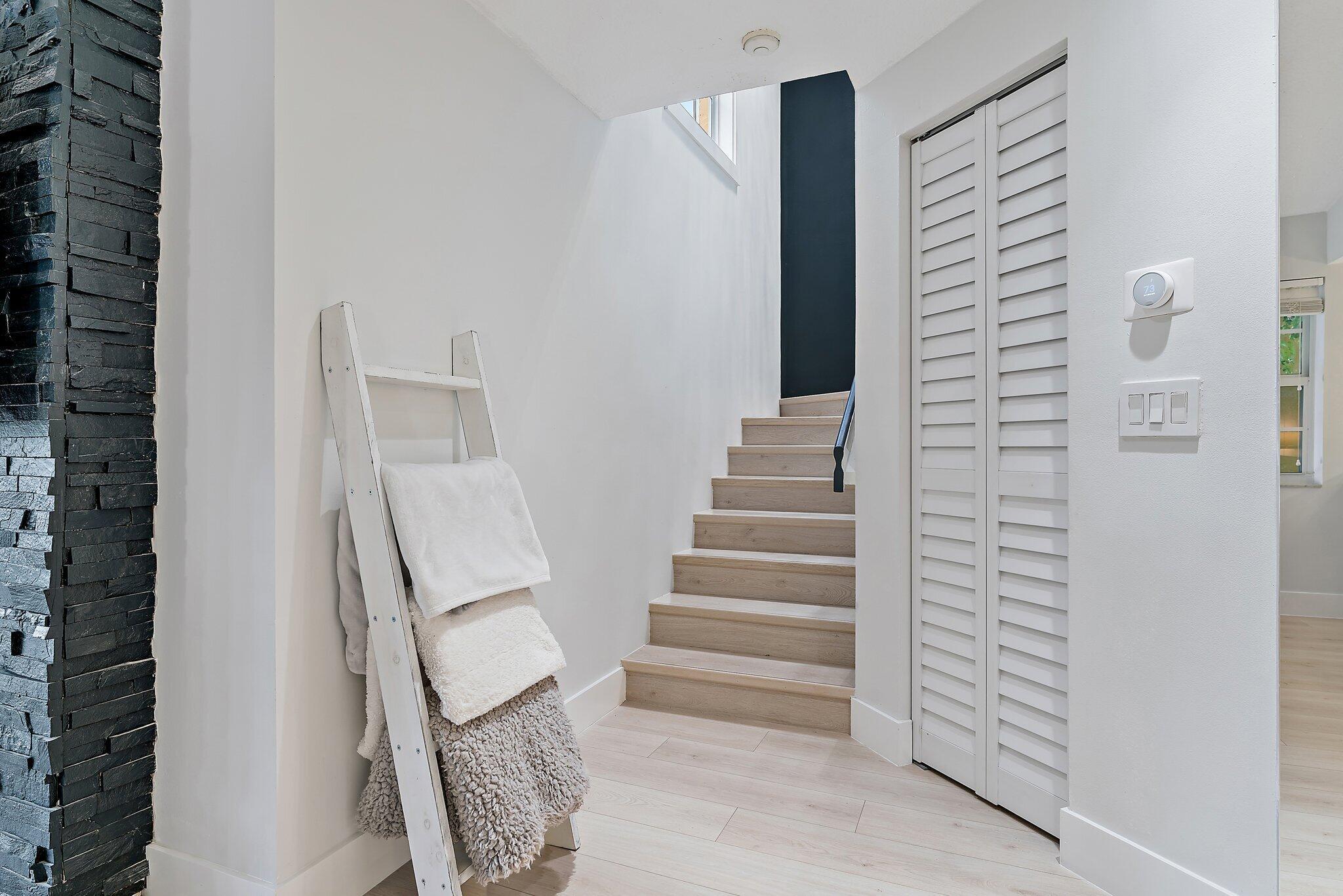 BAY REACH CONDO - Residential