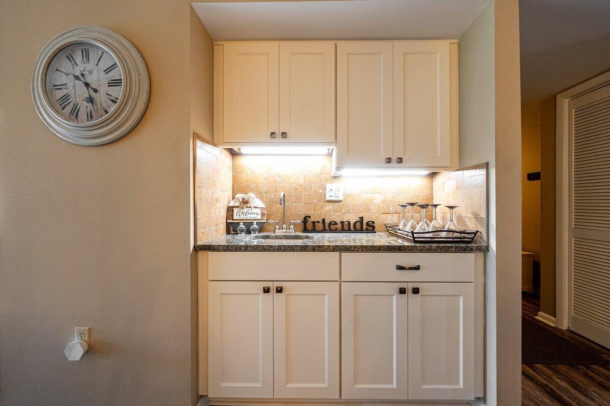 QUAIL RUN VILLAGE (PATTIO - Residential