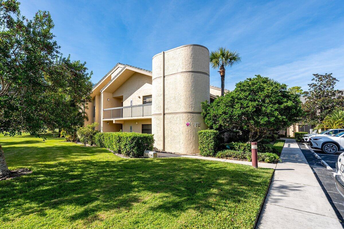 QUAIL RUN VILLAGE (PATTIO - Residential