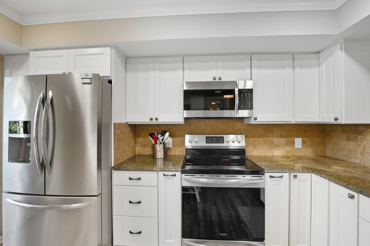 QUAIL RUN VILLAGE (PATTIO - Residential