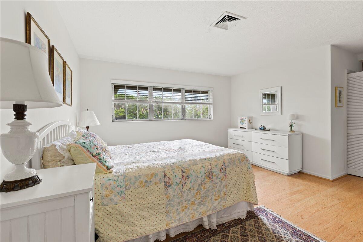 RIO VISTA VILLAS - Residential