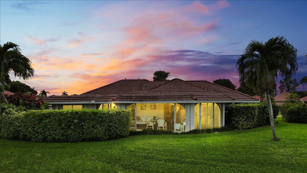 RIO VISTA VILLAS - Residential