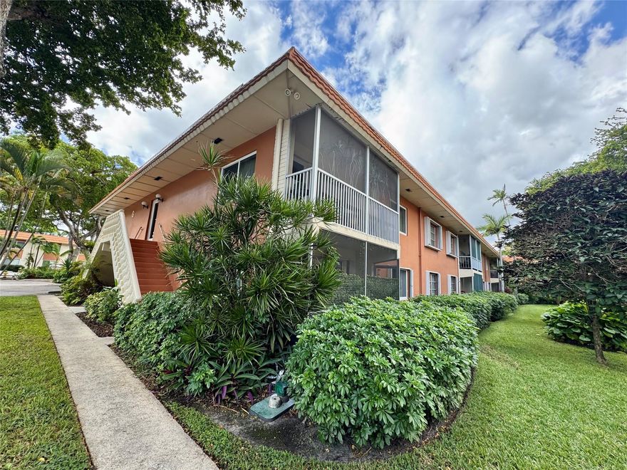 Best Value in Wilton Manors!
Here’s your chance to own a 1-bedroom, 1-bath corner unit on the second floor, offering the lowest HOA fees in the entire community. With a solid layout and great natural light, the unit is well-positioned for thoughtful updates and personal touches. Impact windows provide added peace of mind and help brighten the space throughout the day. The building itself has recently seen improvements, including fresh paint, new carpet, and updated baseboards in the common areas—adding to the overall appeal. Ideally located just minutes from the beach, major highways, top restaurants, and Wilton Manors’ vibrant nightlife, this property offers both value and potential. Schedule your private showing today!