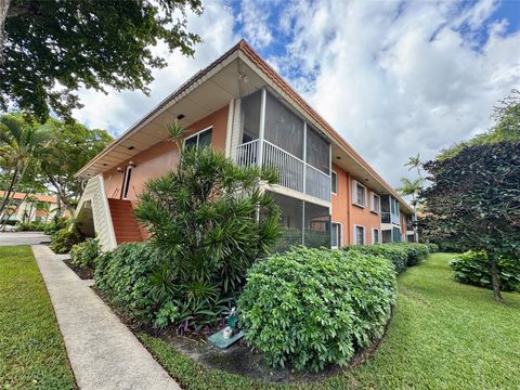 119 NE 19th Ct 205G Wilton Manors FL 33305