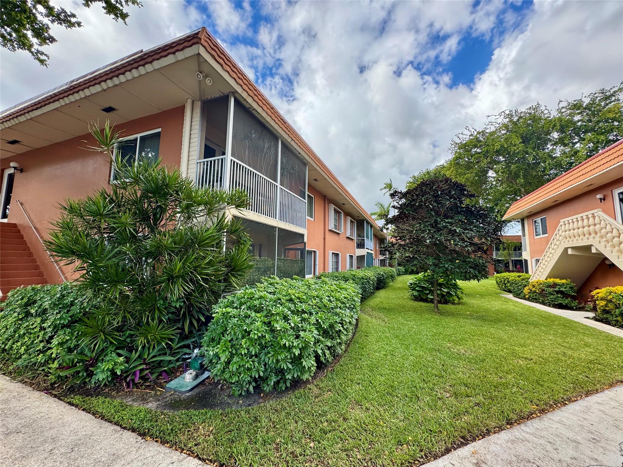 119 NE 19th Ct 205G