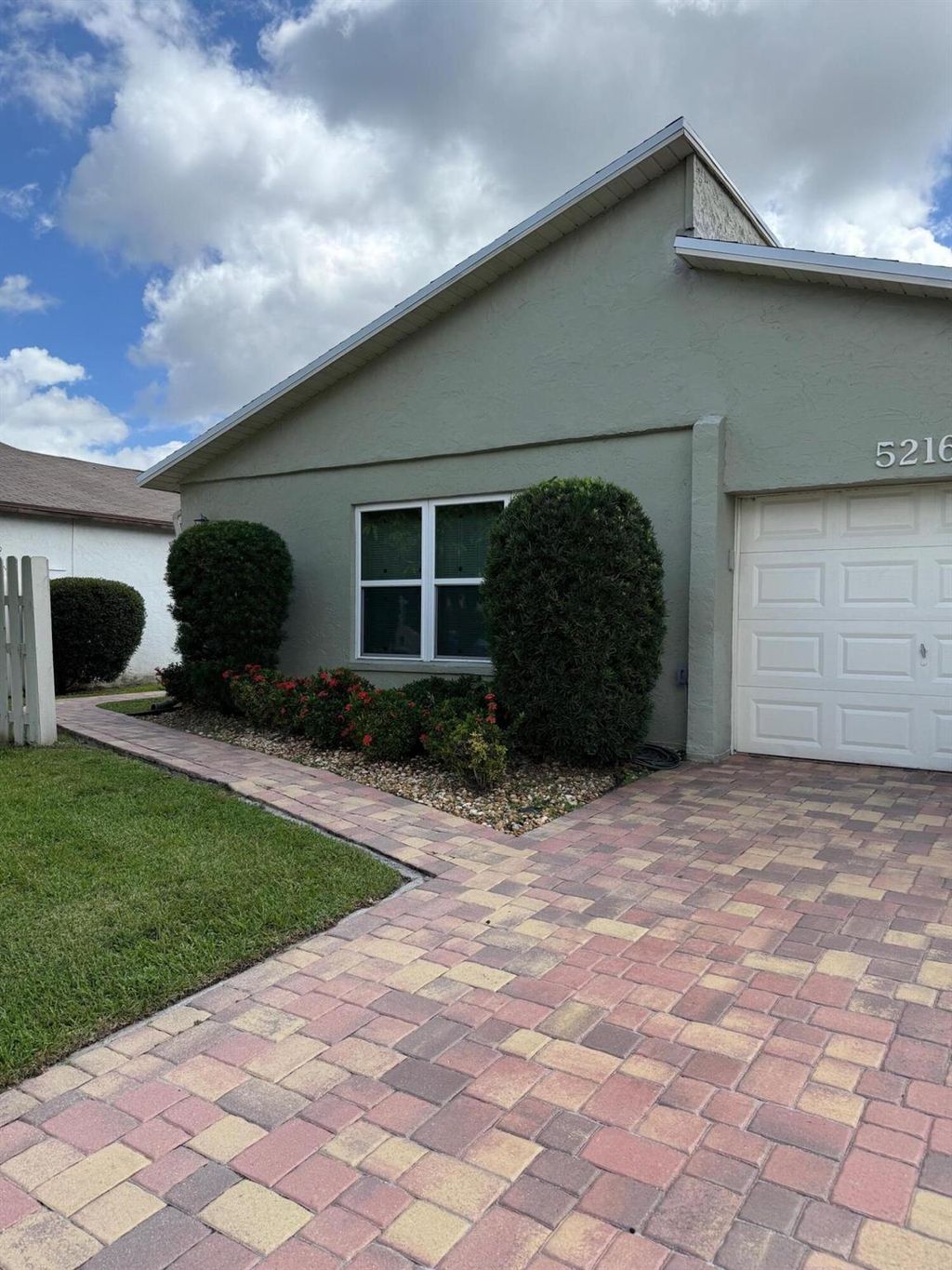Photo of 5216 Minto Road, Boynton Beach, FL 33472 (MLS # R11128077)