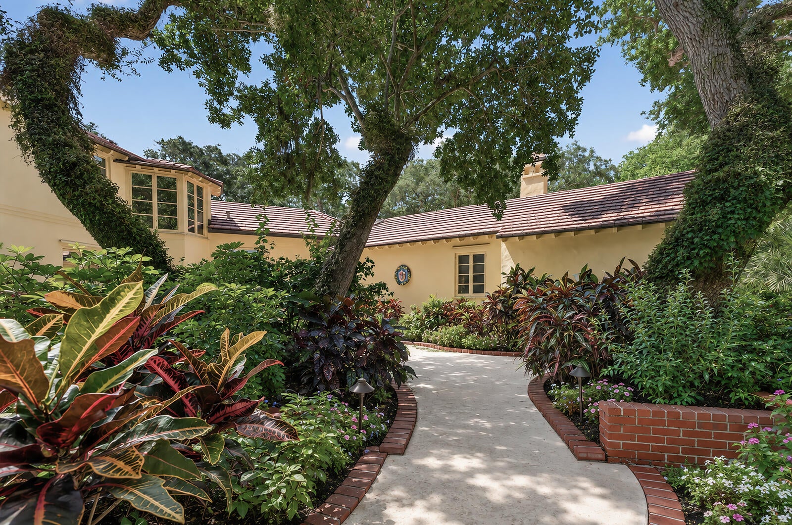 940 SANDFLY Lane, Vero Beach, FL, 32963/$5,100,000 3 940 SANDFLY Lane