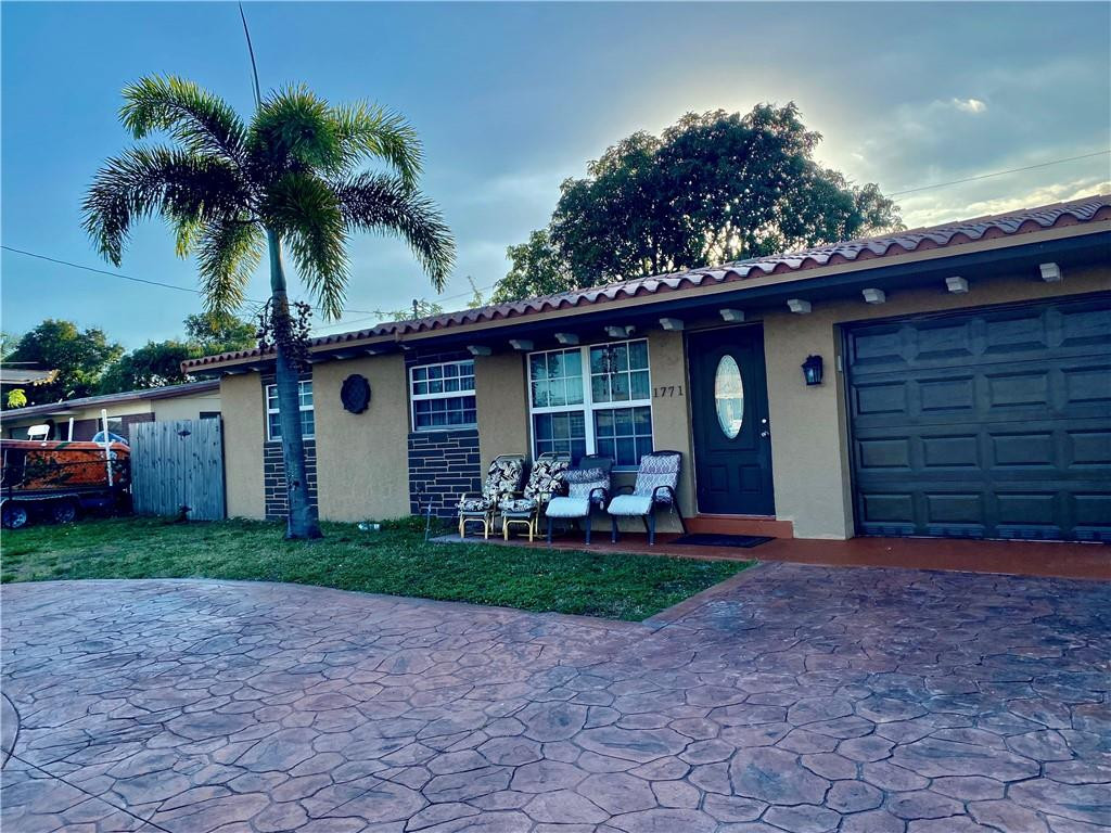 Lake Aire Estates 54-15 B - Residential