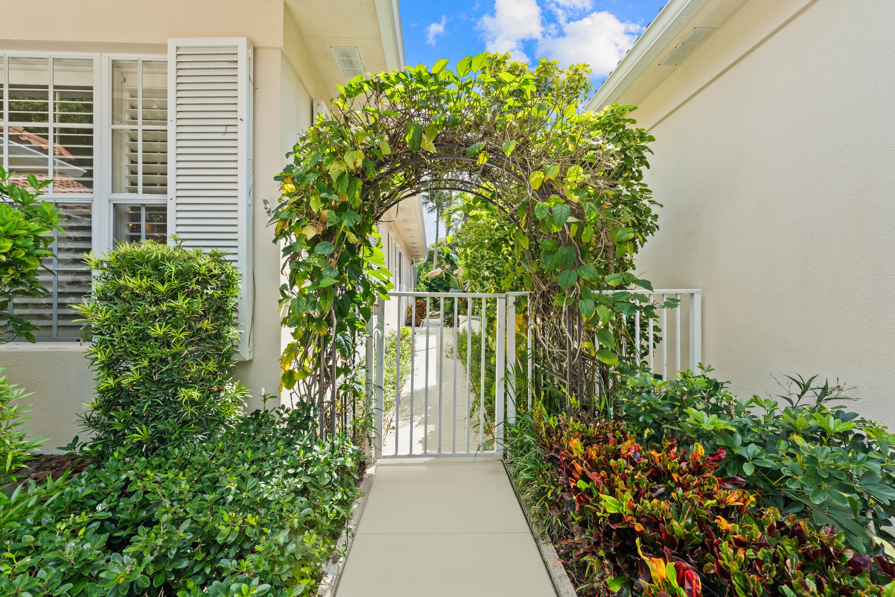 309 KELSEY PARK Circle