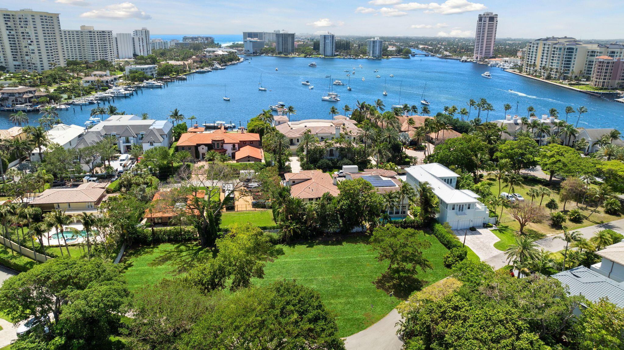 BOCA RATONE POR LA MAR - Land