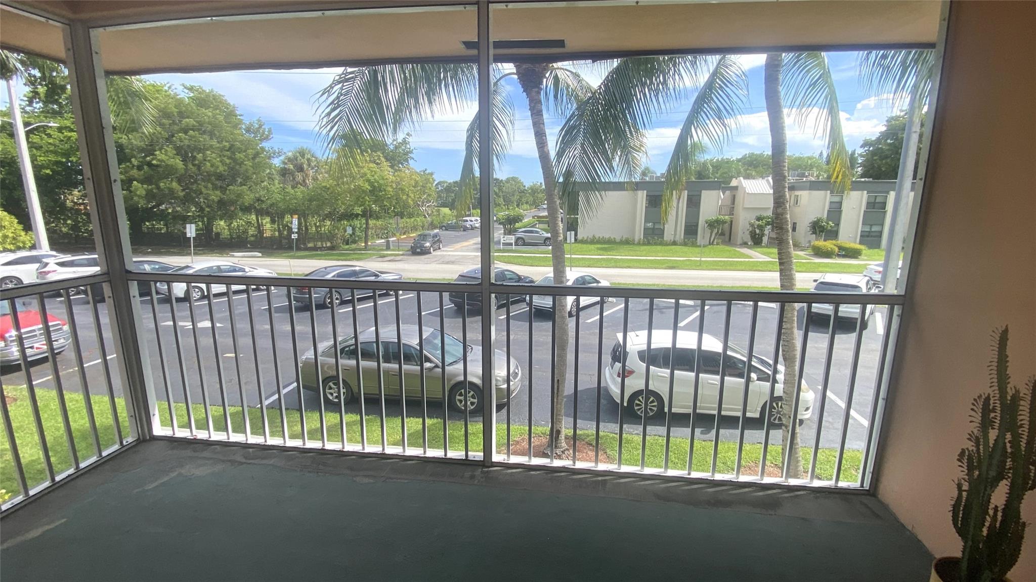 Coco Cay Condo - Residential Lease