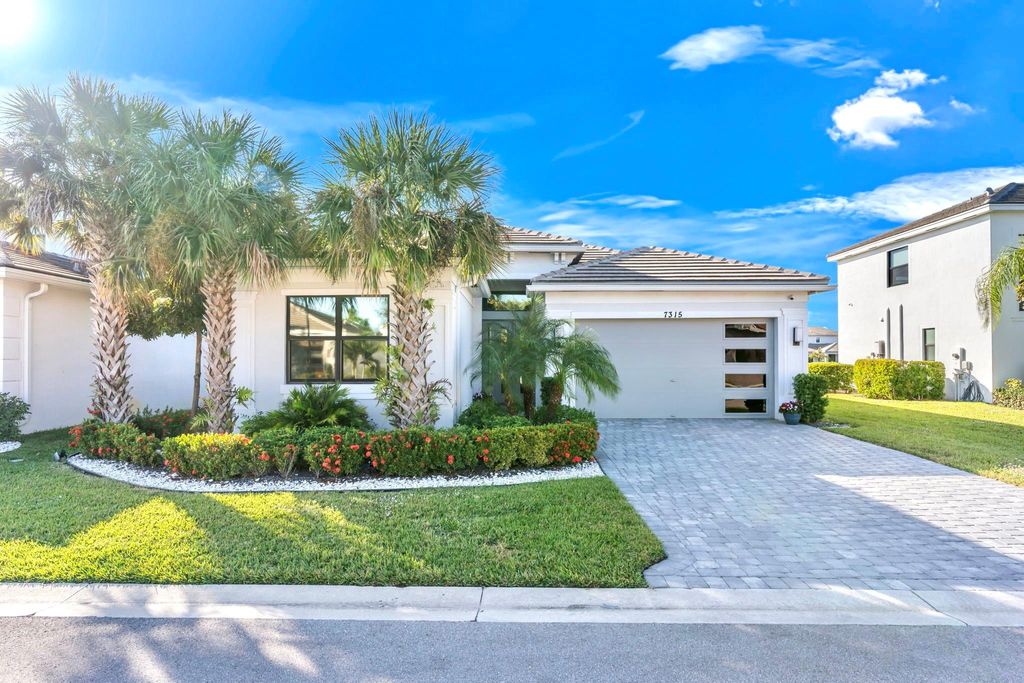 Photo of 7315 Estero Dr, Lake Worth, FL 33463 (MLS # F10536918)