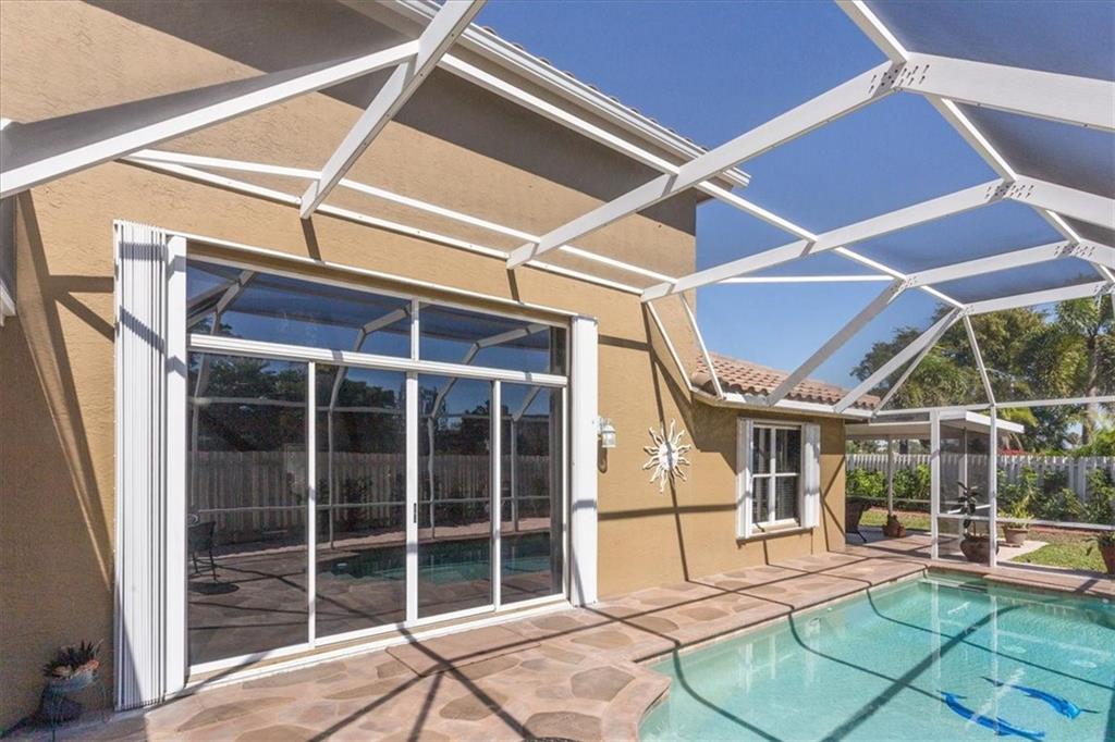 Palm Aire Oaks Course Est - Residential