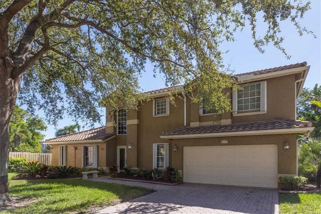 Palm Aire Oaks Course Est - Residential