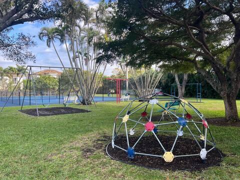 SUN VALLEY PUD 1 - Residential Lease