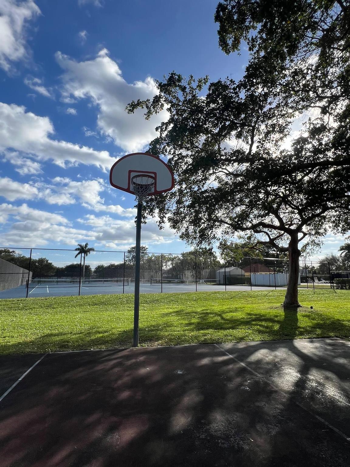 SUN VALLEY PUD 1 - Residential Lease