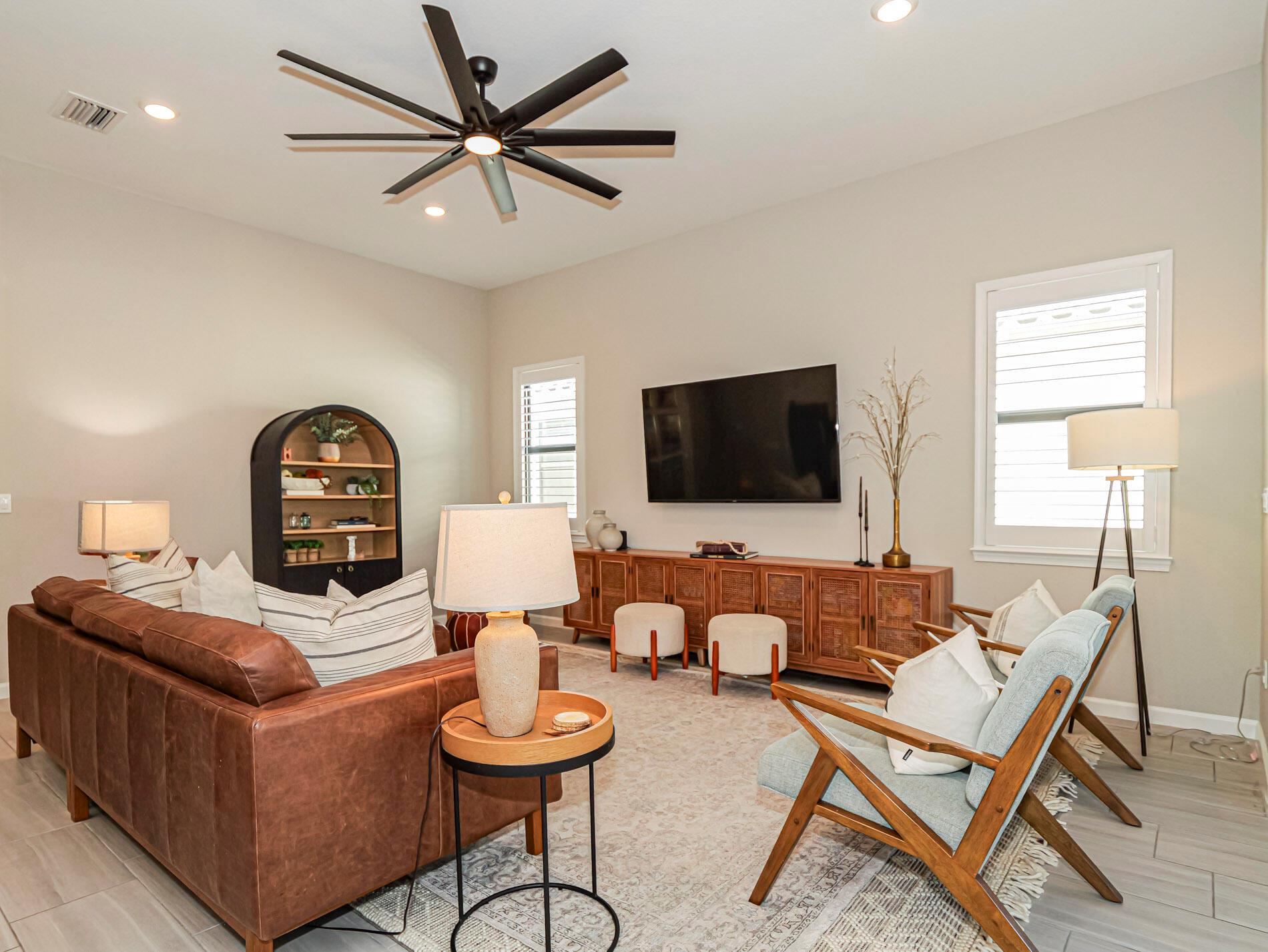 Valencia Gardens - Residential