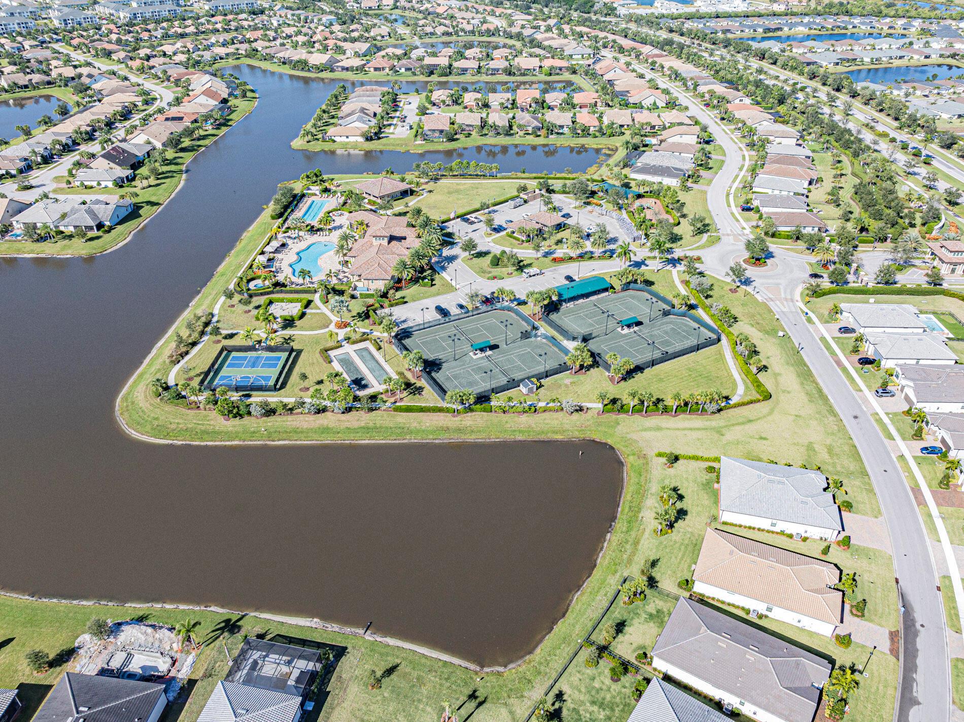 Valencia Gardens - Residential