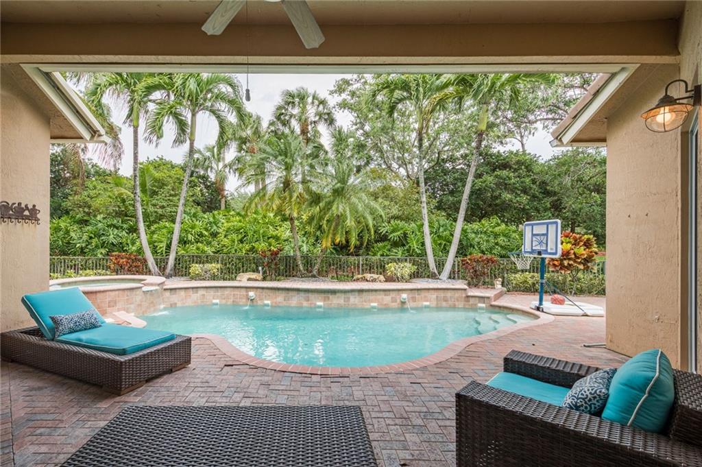 PARKLAND ISLES - Residential