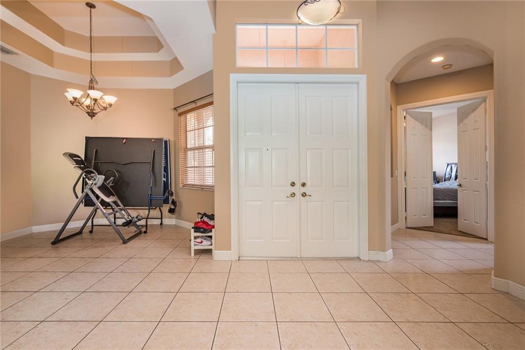 PARKLAND ISLES - Residential