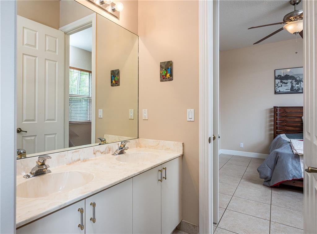 PARKLAND ISLES - Residential