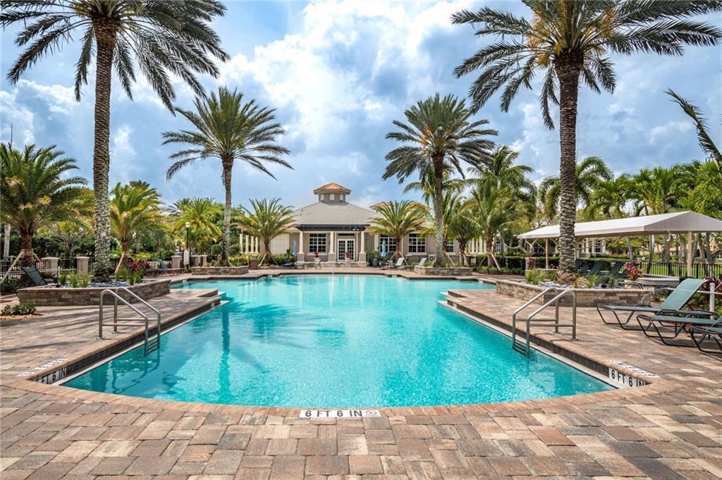 PARKLAND ISLES - Residential