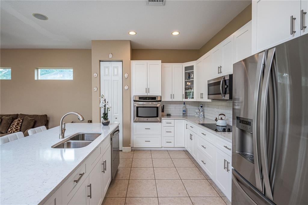 PARKLAND ISLES - Residential