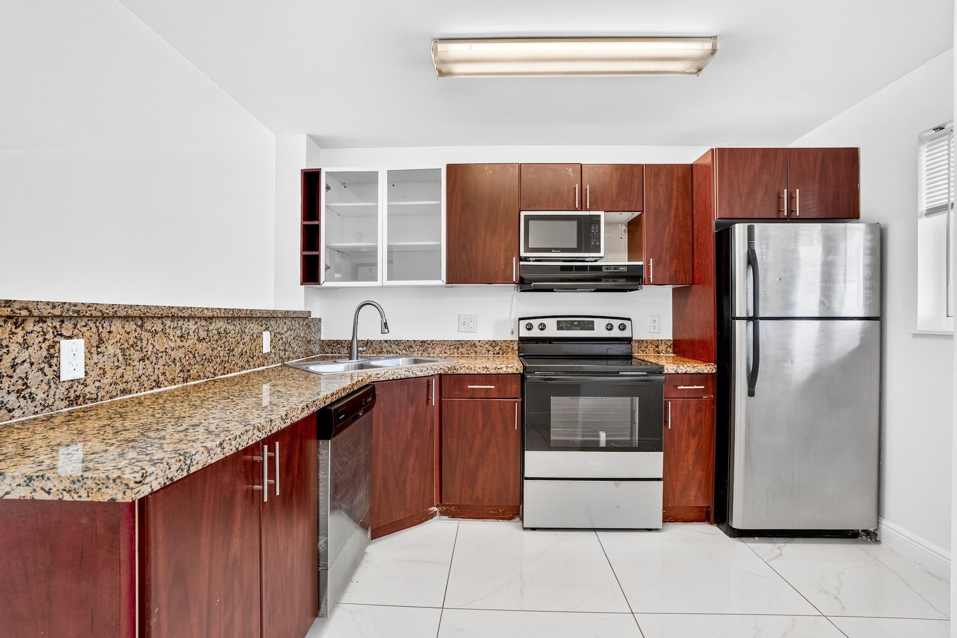 840 PINE Drive 104