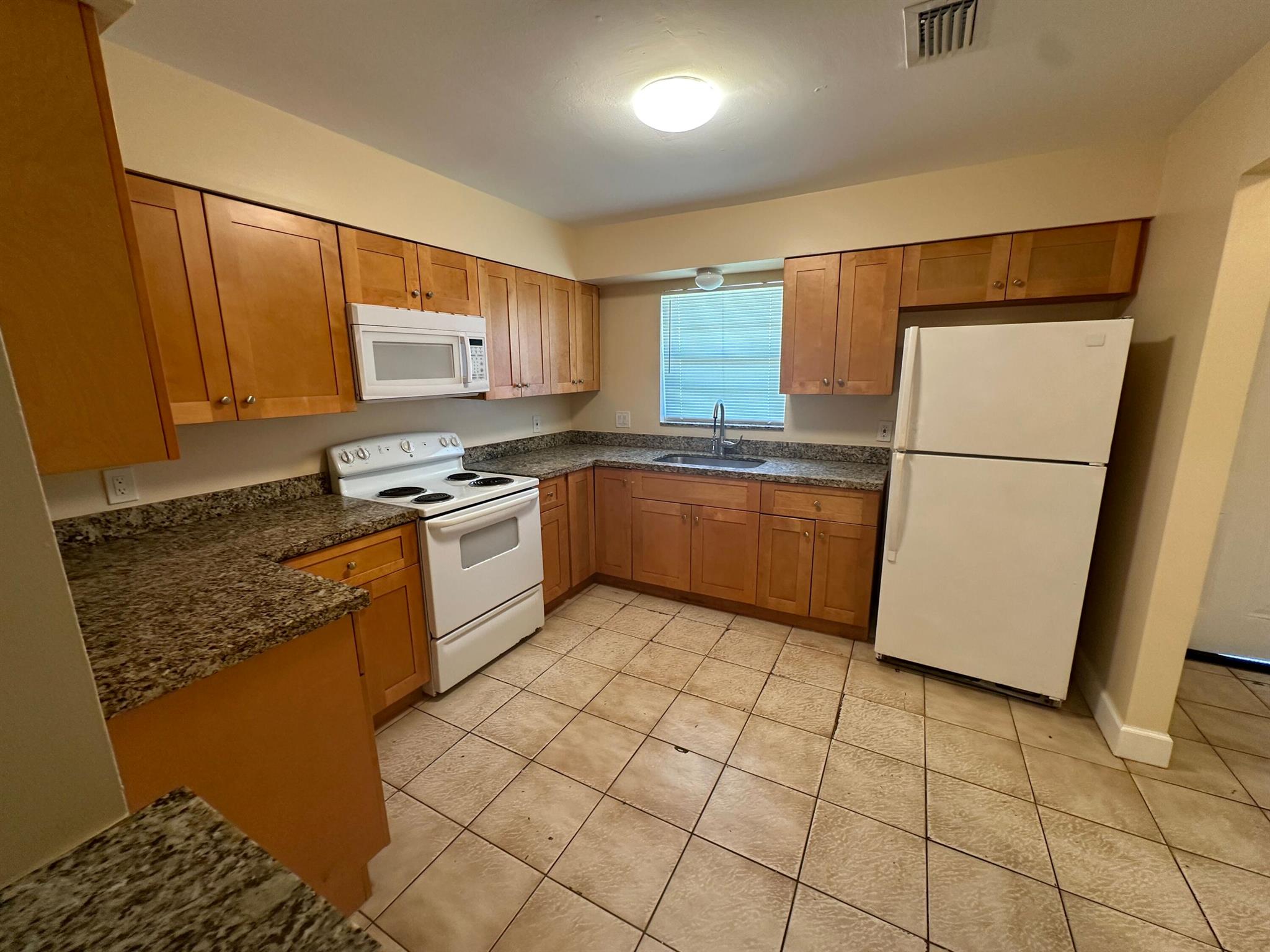 TROPICAL TERRACE - Residential Income