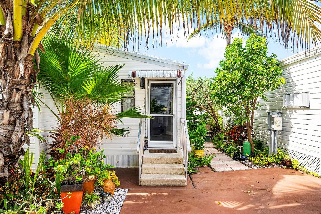 Photo of 4 East Cedar Drive #Cd, Briny Breezes, FL 33435 (MLS # R11128431)