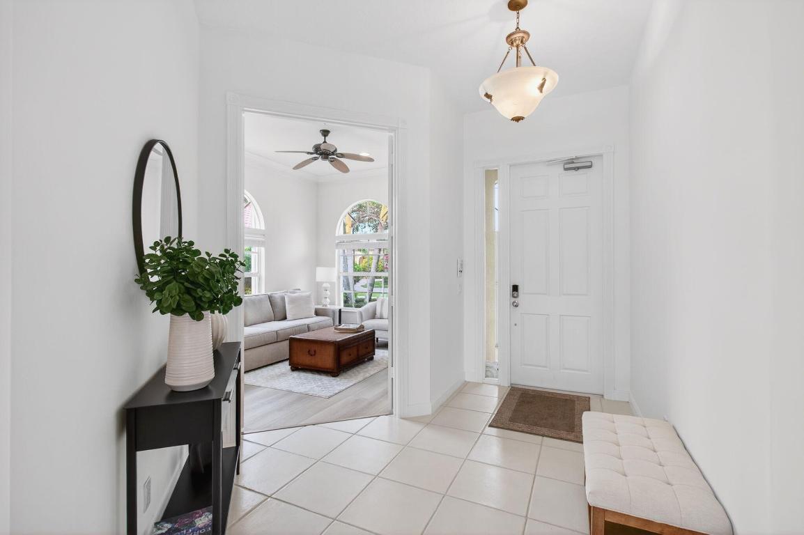 VILLAGEWALK OF WELLINGTON 1 - Residential